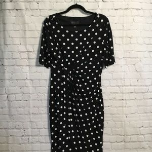 Dress Black and White Poke a dot.